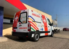 Criança de dois anos morre eletrocutada após colisão de carro com poste em Floriano