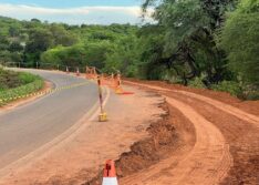 DER-PI recupera trecho de rodovia que liga Picos a Santana deteriorado pelas chuvas