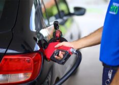 Com alta do ICMS, gasolina e diesel ficam mais caros a partir deste sábado; veja valores