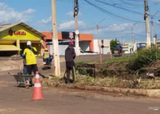 Limpeza Pública de Picos inicia serviço de capina na Avenida Beira Rio