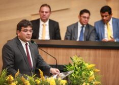 Em mensagem na Alepi, governador diz que objetivo é cumprir 90% das metas até dezembro