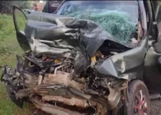 Colisão frontal entre uma carreta e um carro de passeio deixa uma vítima fatal na BR-230 