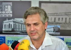 Dr. Pablo Santos diz que a Prefeitura Picos analisa romper contrato com a empresa do transporte público e ter frota própria