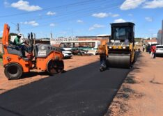 Prefeitura de Picos asfalta ruas nos Bairros Boa Sorte, Belo Norte e Canto da Várzea