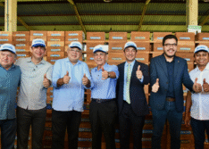 Codevasf entrega 10 mil colmeias e projeta gerar 500 toneladas de mel