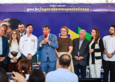 Governo lança programa para ampliar acesso a especialistas no SUS e entrega equipamento no Piauí