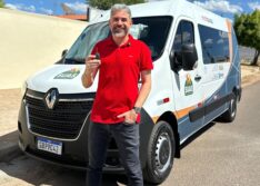 Município de Picos adquire van para a Secretaria de Trabalho e Assistência Social