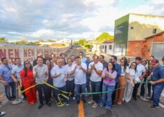 Rafael Fonteles inaugura praças e pavimentação asfáltica em homenagem aos 71 anos de Água Branca