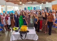 Merendeiras da rede municipal de Educação de Picos participam de treinamento sobre manipulação de alimentos