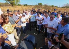 Governador Rafael Fonteles inaugura rodovias PI-120 e PI-469 em Valença; investimento é de R$ 8 milhões
