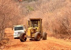 Recuperação de 28 quilômetros de estradas vicinais chega a Chapada dos Pereiros