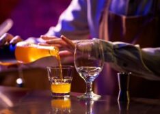 Anvisa consulta órgãos internacionais para disponibilizar antídoto do metanol