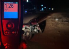 PRF flagra dois motoristas dirigindo alcoolizados em Valença e Picos