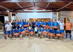 Atletas da Seleção de Geminiano recebem kits do prefeito Jaillson Campos e participam de palestra motivacional