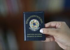 Mais de 57 mil professores do Piauí podem solicitar a Carteira Nacional Docente; saiba como emitir