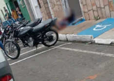 Homem morre após ser esfaqueado durante confusão em bar de Paulistana; filhos presenciaram o crime