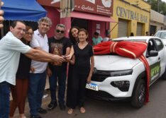 Dr. Pablo Santos realiza a entrega de carro e de moto sorteados na Campanha IPTU Premiado