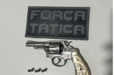 Polícia Militar apreende arma de fogo e conduz casal à delegacia em Picos