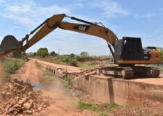 Prefeitura de Picos dá início a reconstrução de passagem molhada no Povoado Alegre