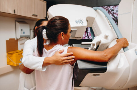 Lula sanciona lei que garante mamografia anual pelo SUS a partir dos 40 anos