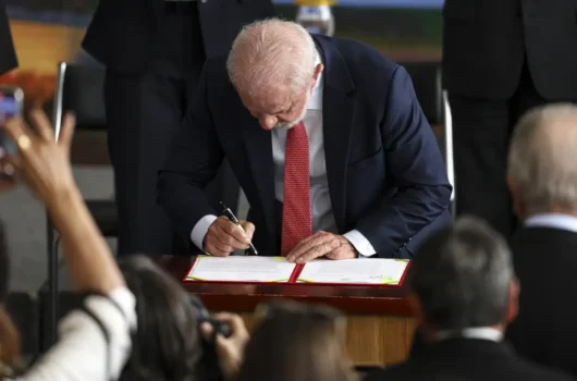 Lula veta integralmente PL da Dosimetria