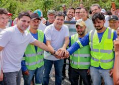 Rafael Fonteles entrega rodovia que encurta 38 km no trajeto entre Miguel Alves e Barras