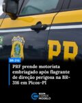 Na noite desta terça-feira, 17 de fevereiro de 2026, a Polícia Rodoviária Federal (PRF) efetuou a prisão de um homem por conduzir veículo com a capacidade psicomotora alterada em razão da influência de álcool. A abordagem ocorreu por volta das 22h00, no KM 298 da BR-316, no município de Picos.

O Flagrante

A equipe policial realizava fiscalização de rotina quando avistou um veículo realizando manobras irregulares (zigue-zague) na rodovia, colocando em risco a segurança dos demais motoristas. Imediatamente, os agentes deram ordem de parada ao condutor.

Ao desembarcar do veículo, o homem apresentava sinais clássicos de embriaguez, tais como:
• Olhos vermelhos;
• Forte odor etílico (hálito com cheiro de álcool);
• Fala alterada;
• Dificuldade de equilíbrio.

Teste de Alcoolemia

Diante das evidências, foi realizado o teste do etilômetro (bafômetro), que confirmou as suspeitas. O aparelho registrou o teor de 0,59 miligramas de álcool por litro de ar alveolar.
Vale ressaltar que, de acordo com o Código de Trânsito Brasileiro (CTB), índices a partir de 0,34 mg/L já configuram crime de trânsito, sujeitando o condutor a penas de detenção, além da multa e suspensão do direito de dirigir.

Procedimentos Legais

O motorista recebeu voz de prisão e foi conduzido à Central de Flagrantes de Picos para os procedimentos de polícia judiciária. Ele responderá pelo crime de embriaguez ao volante.
Quanto ao veículo, devido a irregularidades administrativas, foi removido e recolhido ao pátio conveniado da PRF. Fonte: PRF