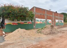 Prefeitura de Picos realiza obra de ampliação da escola do Bairro Torrões