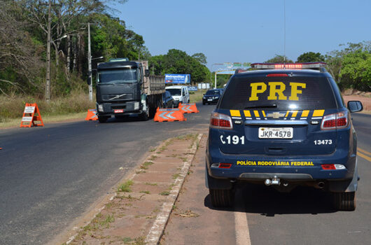 PRF reduz infrações no Carnaval e registra queda de 21% nas mortes no ano