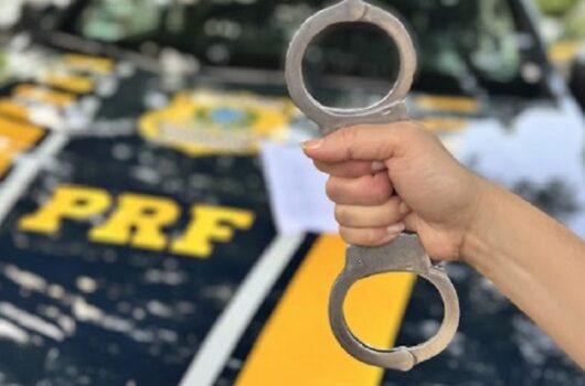 PRF cumpre mandado de prisão por estelionato durante fiscalização em Picos