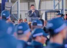 Governo do Piauí investe R$ 24 milhões em armamentos, motocicletas e apresenta novo fardamento da Polícia Militar