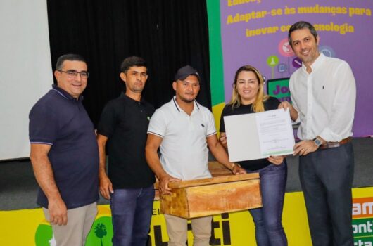 Semarh distribui caixas de abelhas para apicultores