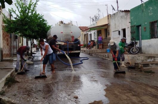 Chuvas deixam 28 famílias desabrigadas e aulas são suspensas em Fronteiras