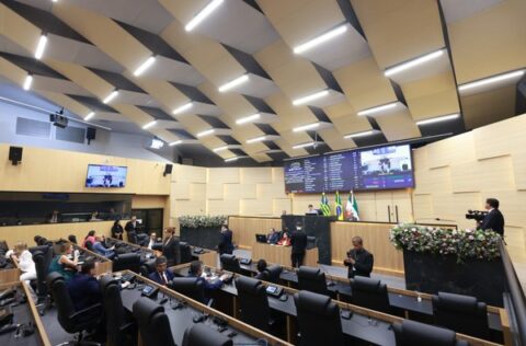 Alepi aprova reajustes salariais para servidores dos três Poderes e órgãos autônomos