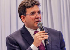 Rafael Fonteles anuncia isenção de IPVA para pessoas com deficiência no Piauí