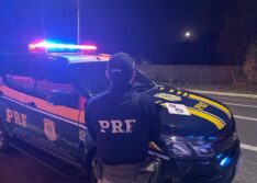 Passageiro é flagrado com arma artesanal e munições dentro de ônibus em Picos