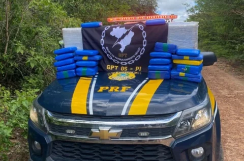 Dois homens são presos com 90 kg de skunk na divisa do PI com o MA