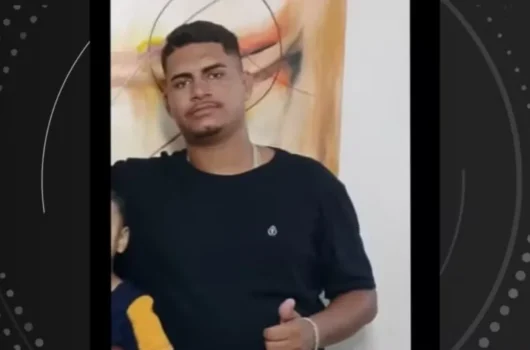Homem é assassinado a tiros na frente de casa em Picos