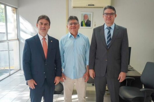 Severo Eulálio busca soluções para mobilidade urbana em Picos durante agenda no DNIT