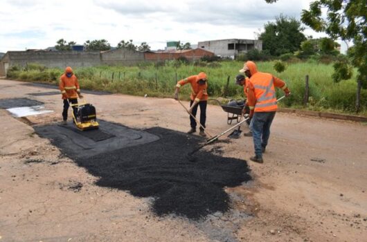Prefeitura de Picos avança no cronograma da Operação Tapa-Buracos e recuperação asfáltica com intervenções no Bairro Ipueiras