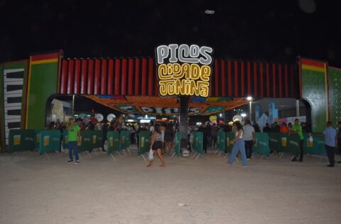 Picos Cidade Junina une tradição e amor aos animais na segunda noite de festa
