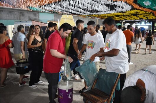 Picos Cidade Junina arrecada toneladas de alimentos e rações com a Entrada Solidária
