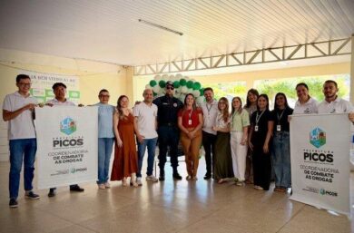 Palestra é realizada no PREMEN como parte da programação do Junho Branco