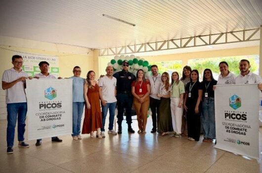 Palestra é realizada no PREMEN como parte da programação do Junho Branco