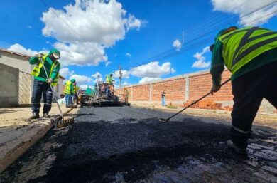 Picos recebe nova etapa de asfaltamento que vai beneficiar 65 ruas de 17 Bairros