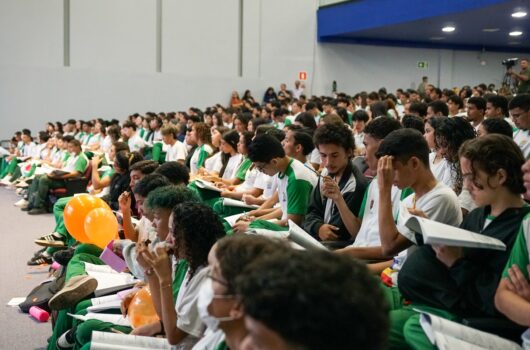Piauí lidera em desempenho na redação do Enem e coloca escola estadual entre as melhores do país