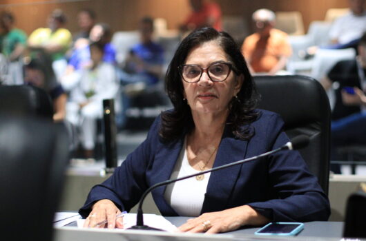 Vereadora Creusa Nunes solicita melhorias no cemitério do Morro da Macambira e limpeza no Louzinho Monteiro
