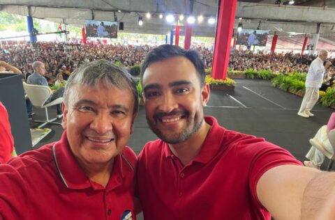 Vinícius Dias participa da convenção do PT da Bahia ao lado de Lula e Wellington Dias