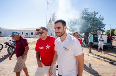 Vinícius Dias percorre 15 municípios e recebe novas adesões no extremo Sul do Piauí