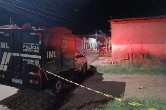 Jovem é morto e outras duas pessoas são baleadas em Picos; suspeito é preso com arma, drogas e munições